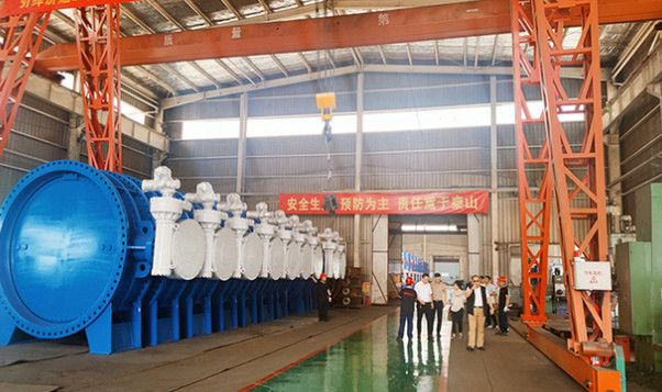 Chengdu Twelve Hours Culture Communication Co., Ltd. linea di produzione in fabbrica